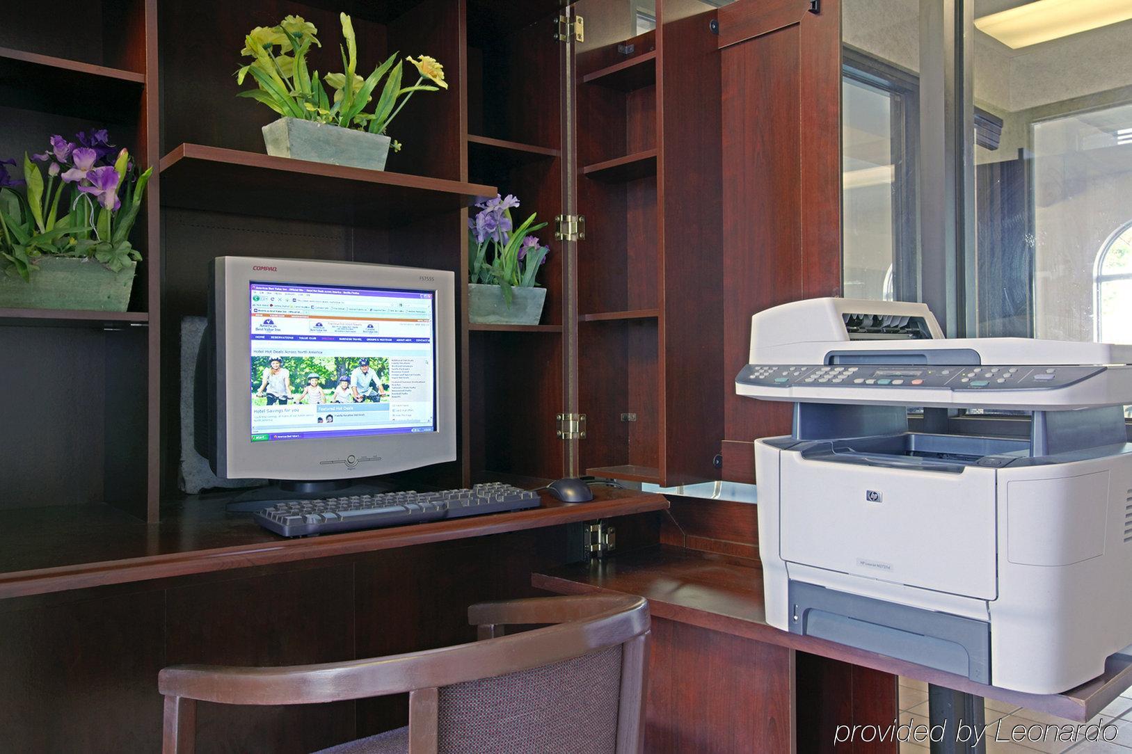 Americas Best Value Inn And Suites Saint Charles Bekvämligheter bild