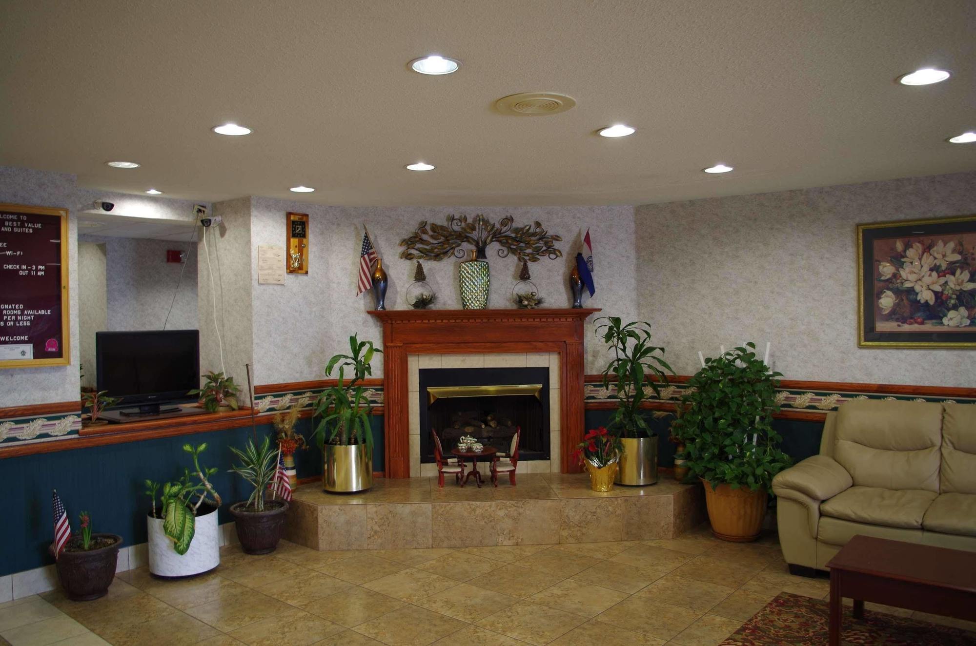 Americas Best Value Inn And Suites Saint Charles Exteriör bild