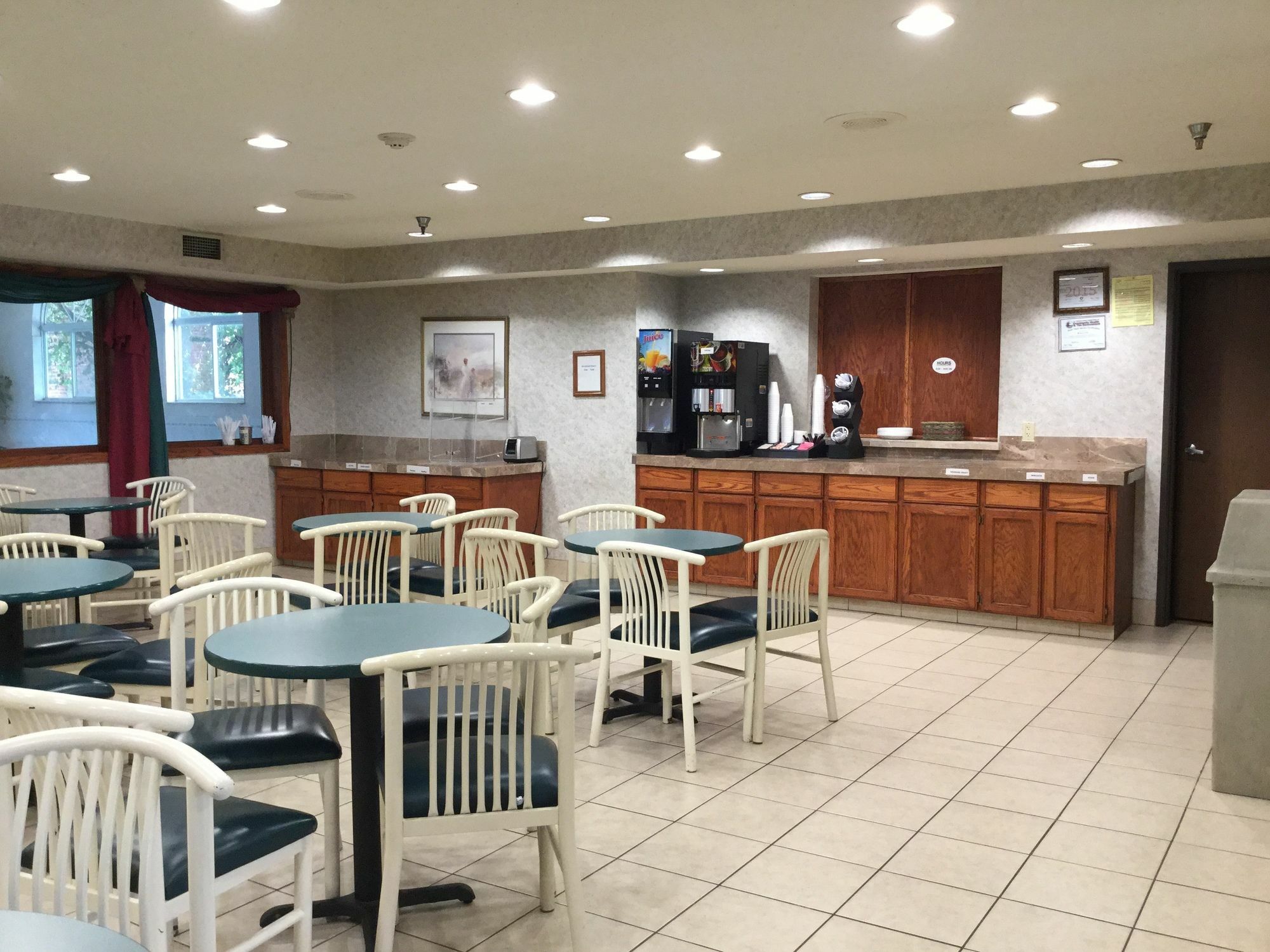 Americas Best Value Inn And Suites Saint Charles Exteriör bild