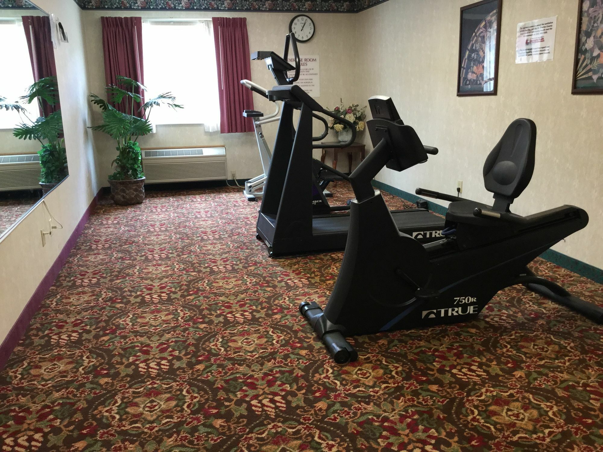 Americas Best Value Inn And Suites Saint Charles Exteriör bild